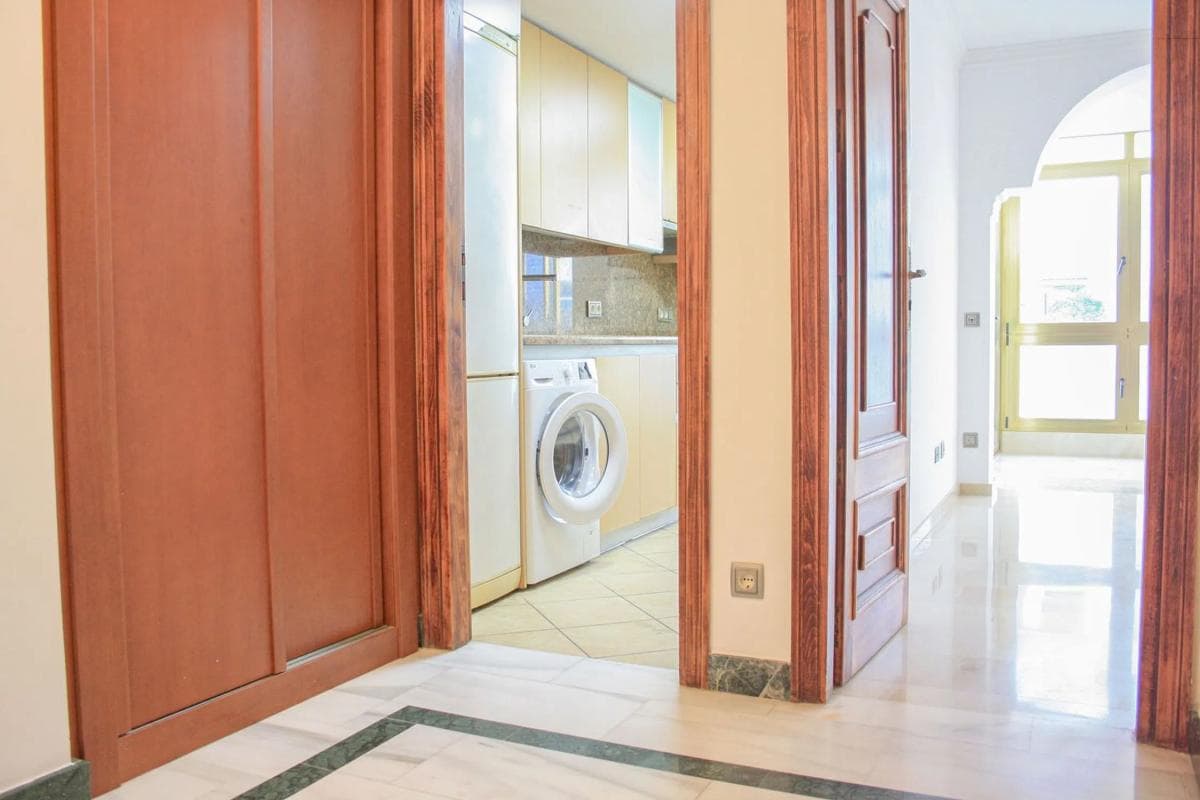 Продажа квартиры на Llanos de San Ramón 3, Edf. Mayoral, Марбелла
photo 3