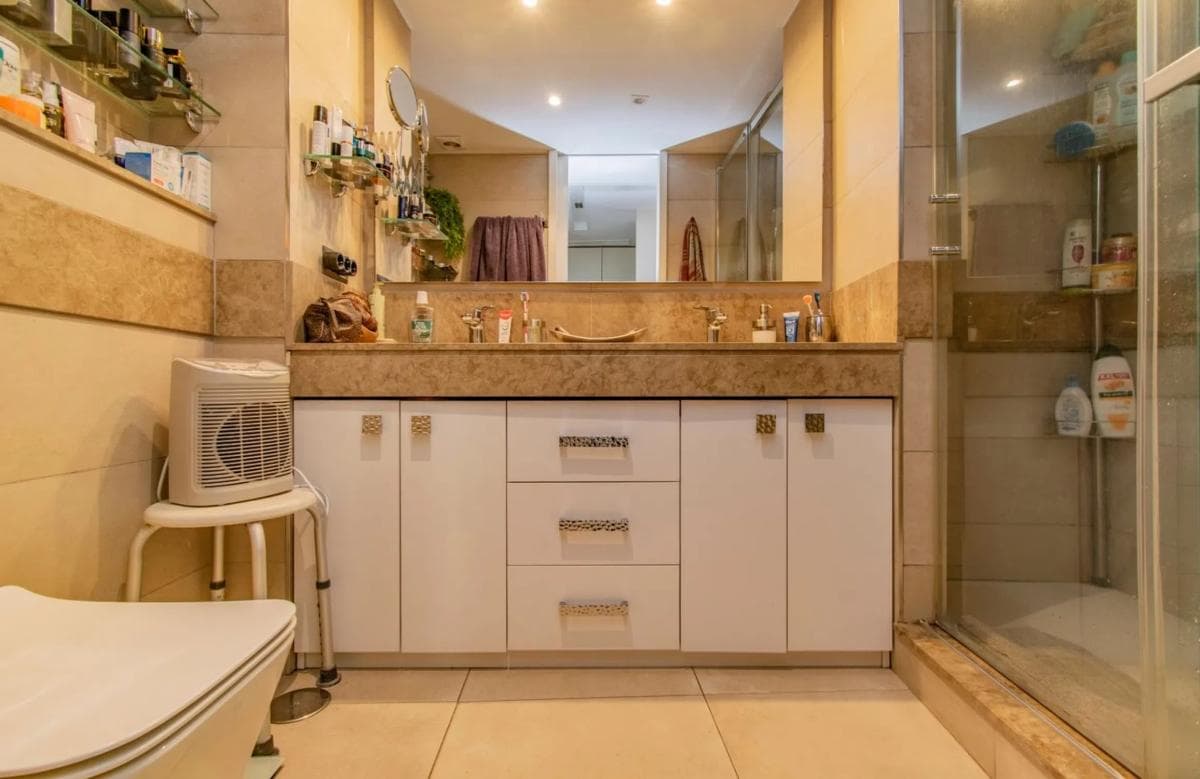 Продажа квартиры на Avenida Avenue Arias Maldonado, Марбелла
photo 4