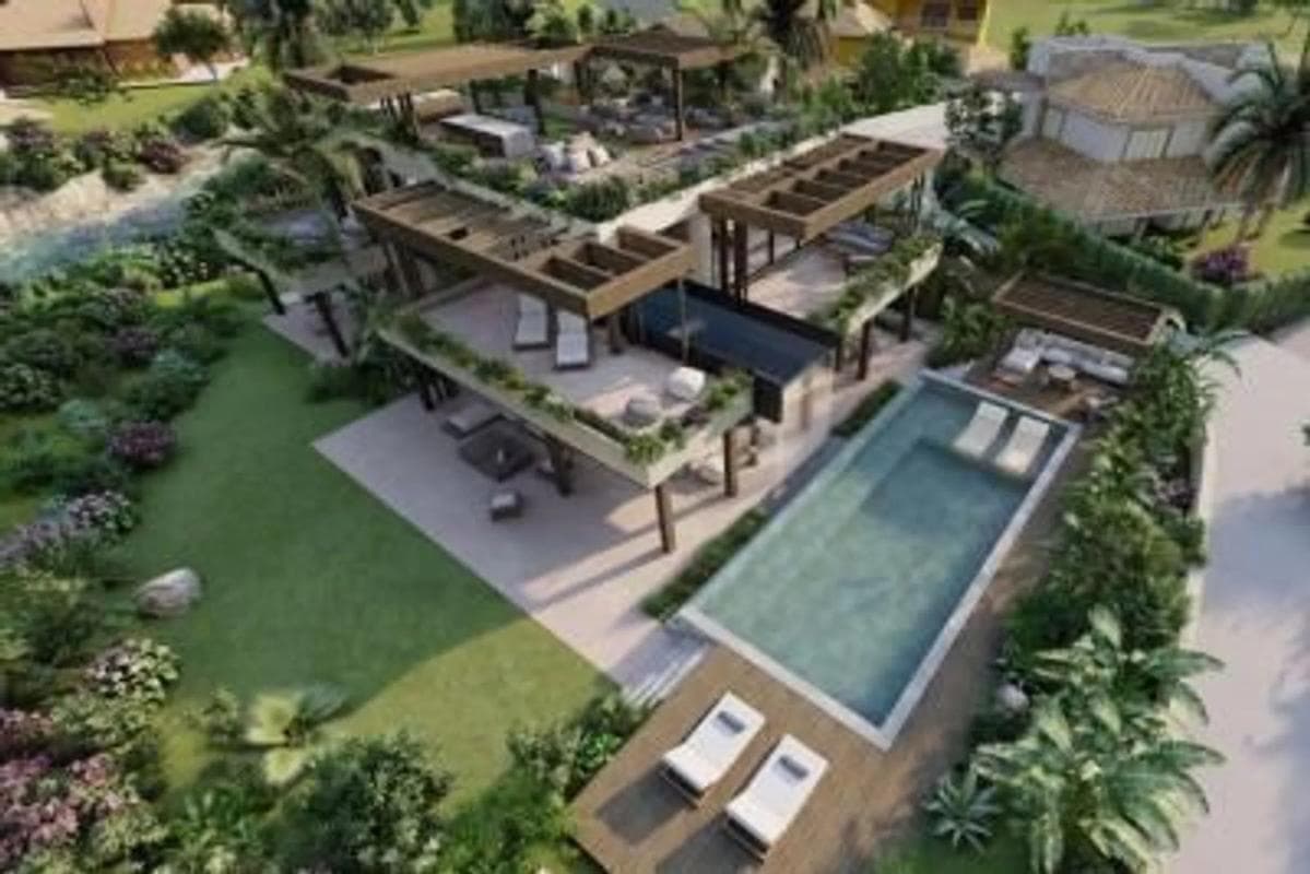 Sale of independent chalet in Barrio Casco Antiguo, Marbella
photo 2