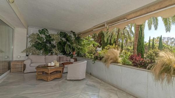 Piso en venta en Calle Arturo Rubinstein, Marbella
photo 1