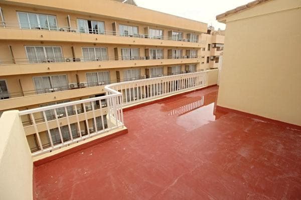 Piso en venta en Calle Virgen del Pilar, Marbella
photo 1