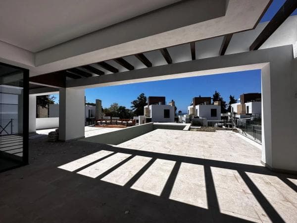 Independent chalet for sale in Plaza Vigil de Quiñones, Marbella
photo 1