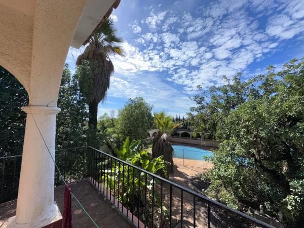 Chalet independiente en venta en Barrio Valdeolletas-Las Cancelas-Xarblanca, Marbella
photo 1