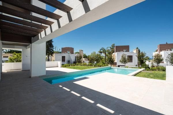 Chalet independiente en venta en Barrio La Merced, Marbella
thumbnail 1