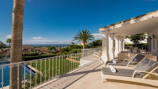 Independent chalet for sale in Barrio Sierra Blanca, Marbella
photo 1