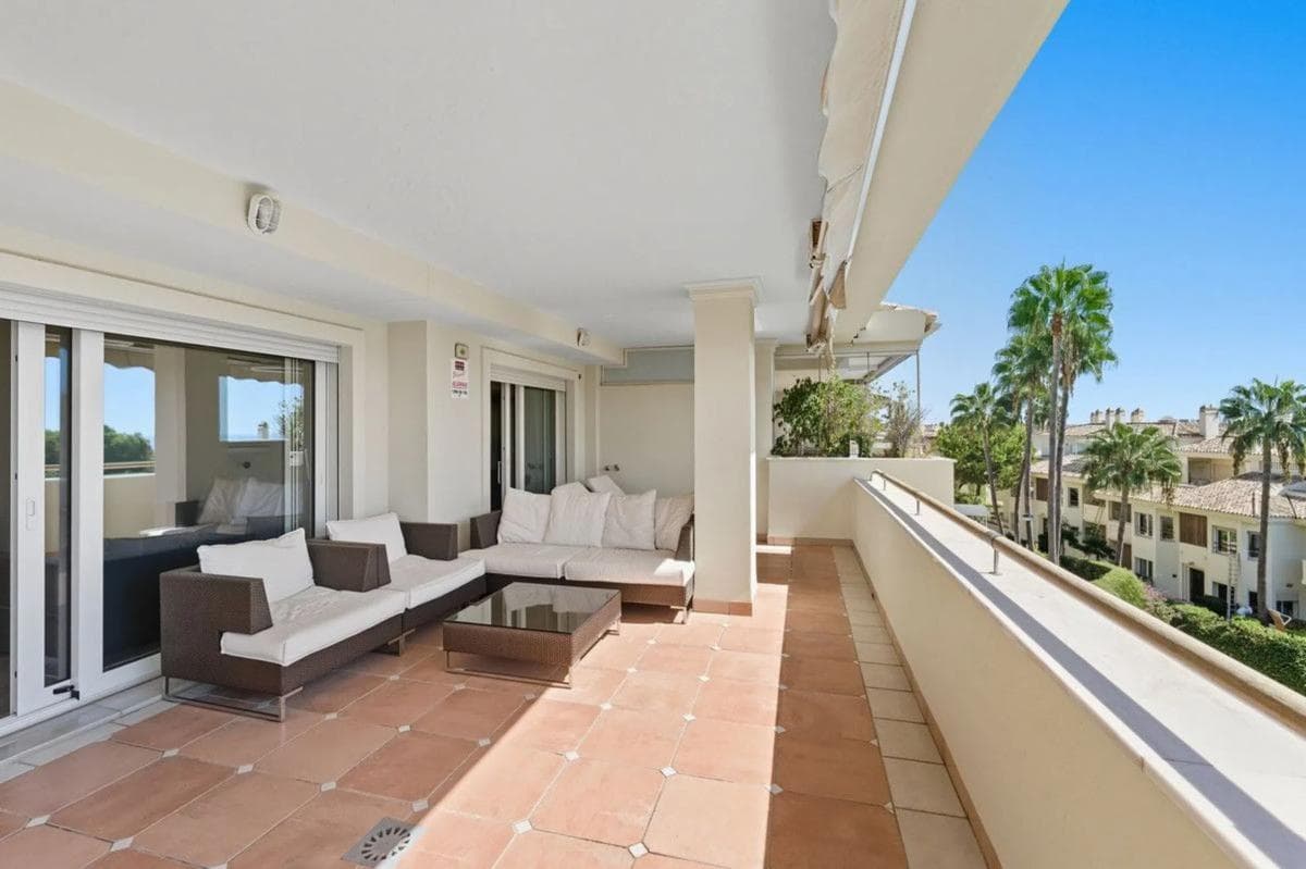 Sprzedaż mieszkania w Calle Montemenor s/n, Marbella
photo 4