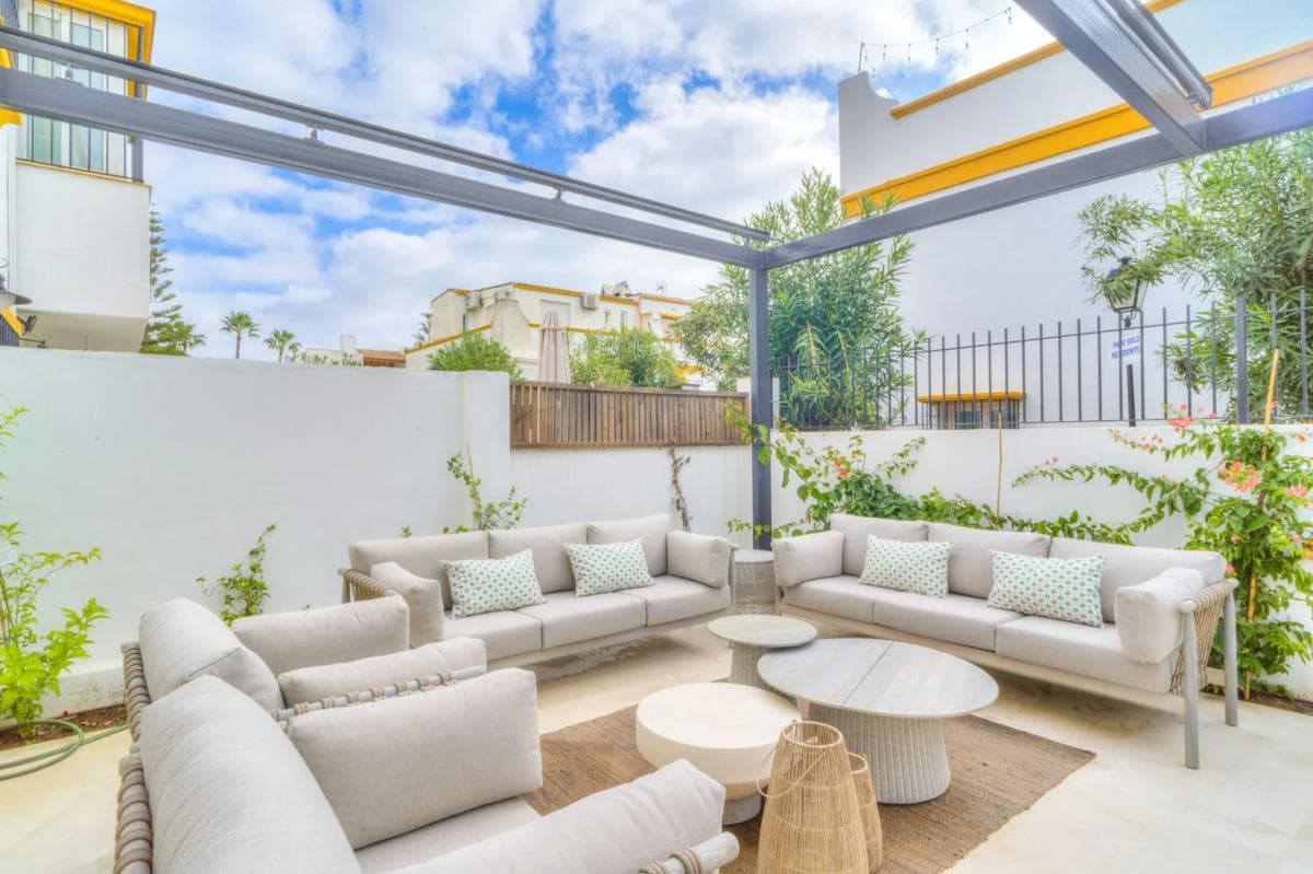Sprzedaż szeregowego domku w Urbanización Marbellamar , Marbella photo 4