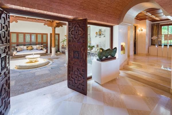 Independent chalet for sale in Barrio Sierra Blanca, Marbella
thumbnail 2