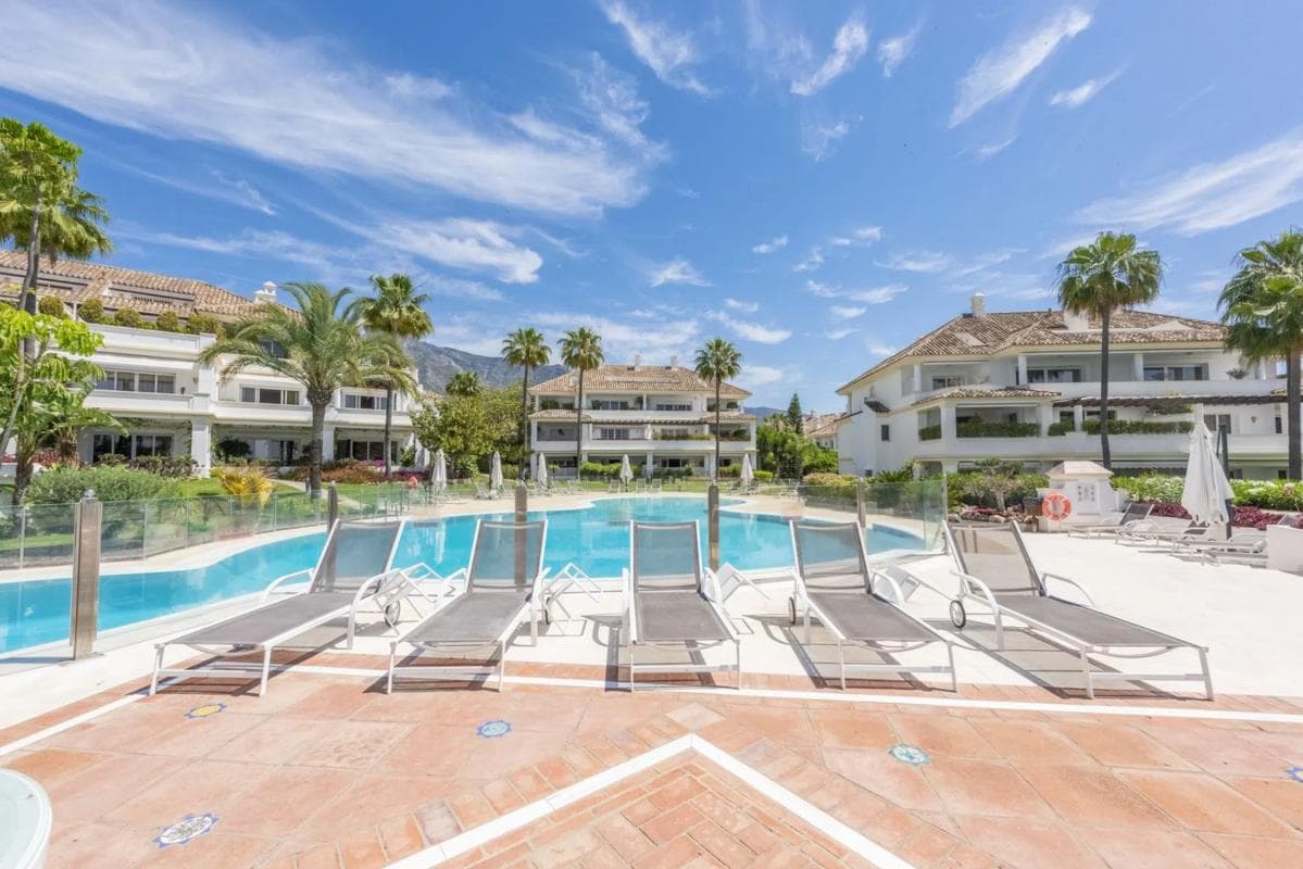 Продажа дуплекса на Barrio Lomas de Marbella Club, Марбелла photo 2