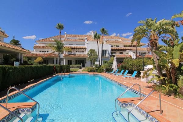 Дуплекс на продажу в Barrio Lomas de Marbella Club, Марбелла thumbnail 2
