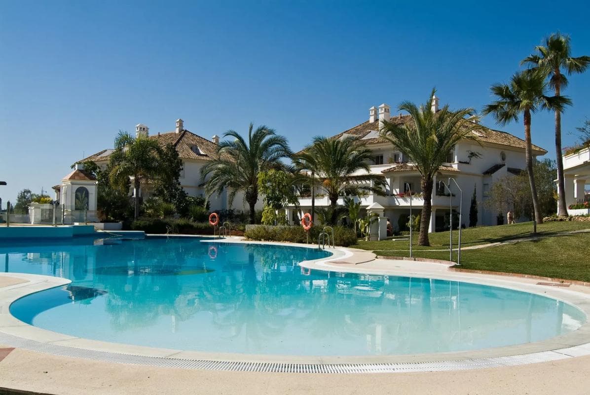 Продажа дуплекса на Barrio Lomas de Marbella Club, Марбелла photo 4