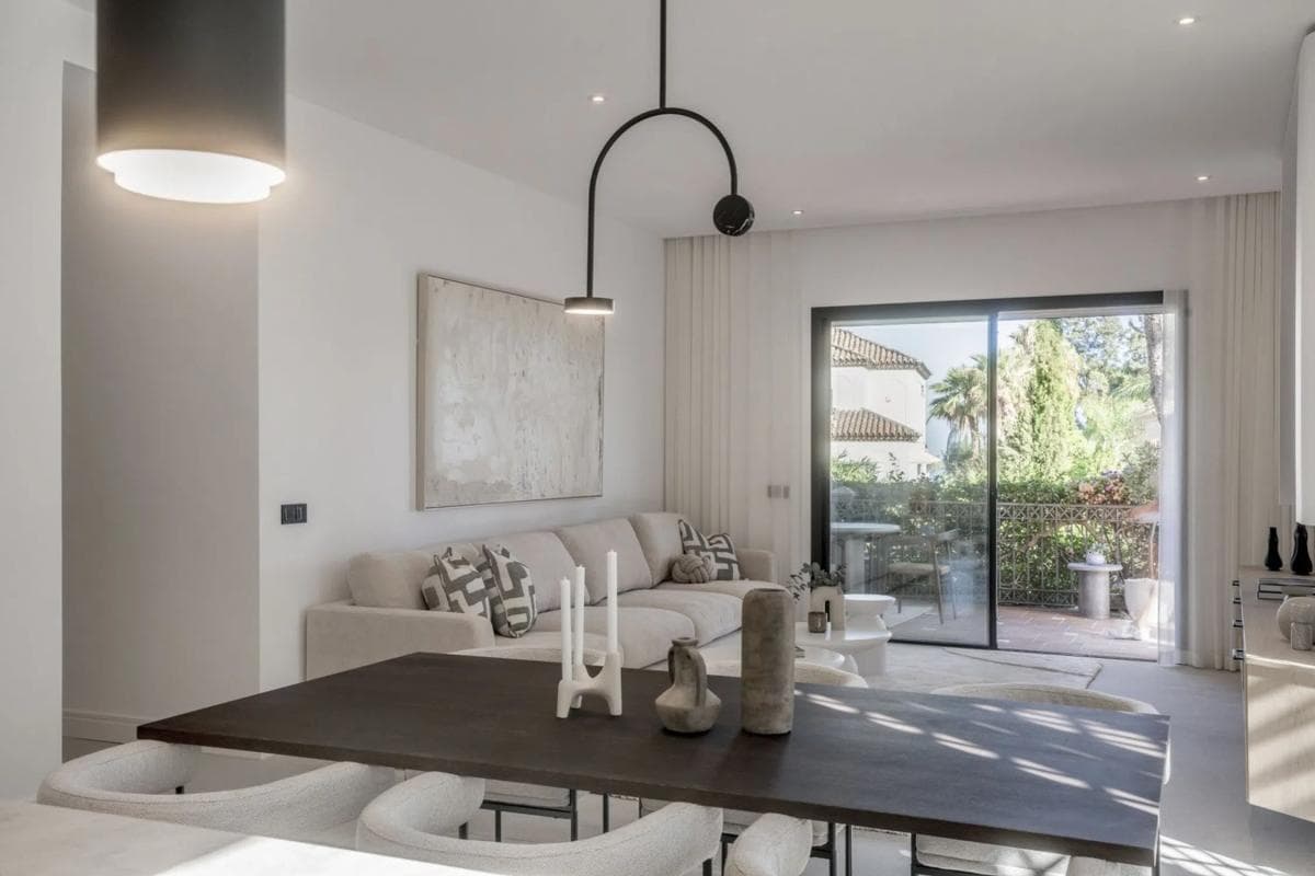 Sprzedaż mieszkania w Lugar Urbanizacion Altos Reales, 12, Marbella
photo 2