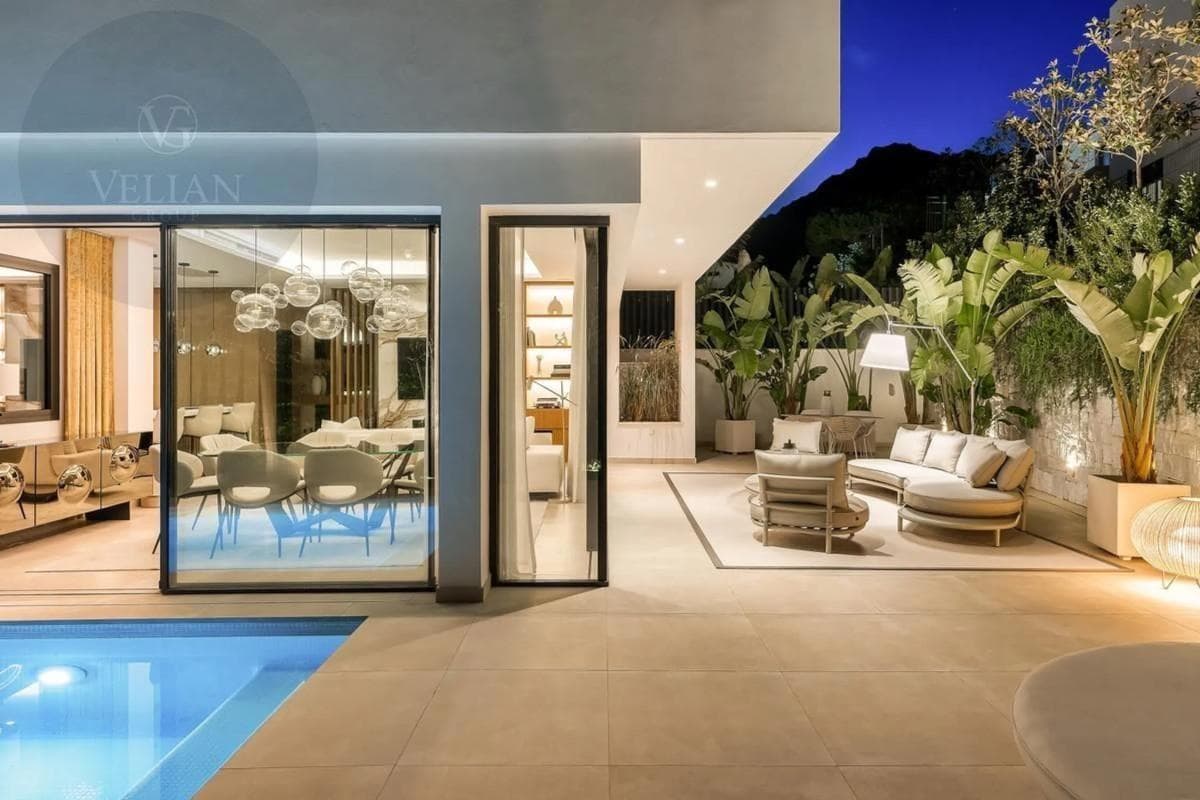 Venta de chalet adosado en Sierra Blanca , Marbella photo 4