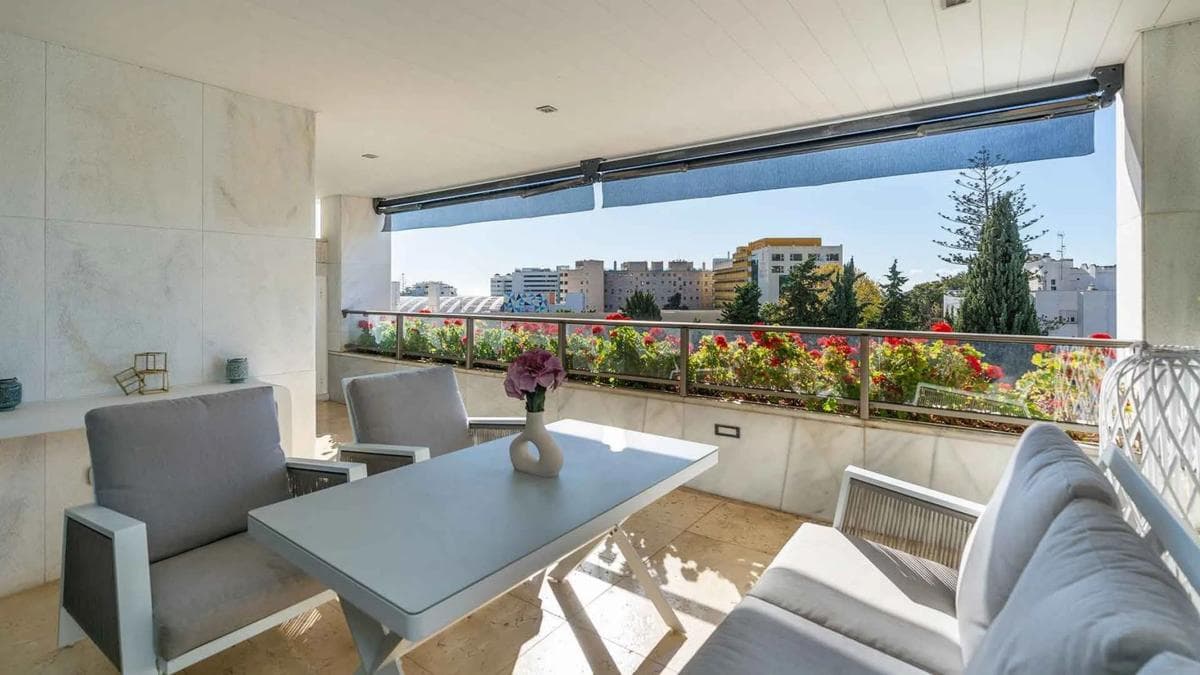 Sprzedaż mieszkania w Lugar Urbanizacion el Capricho, Marbella
photo 4
