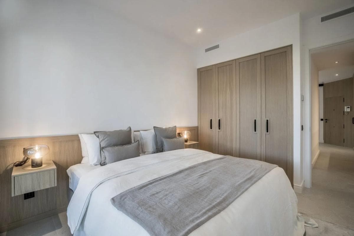 Sale of apartment in Barrio Sierra Blanca, Marbella
photo 5