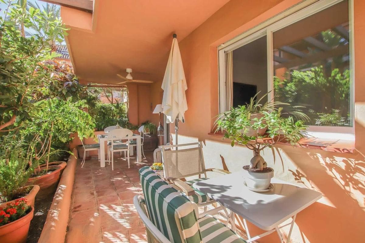 Sprzedaż mieszkania w Lomas de Marbella Club, Marbella
photo 2