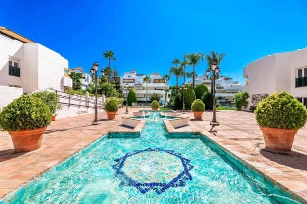Ático en venta en Barrio Nagüeles, Marbella photo 1