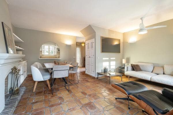 Chalet adosado en venta en Barrio Lomas de Marbella Club , Marbella thumbnail 2