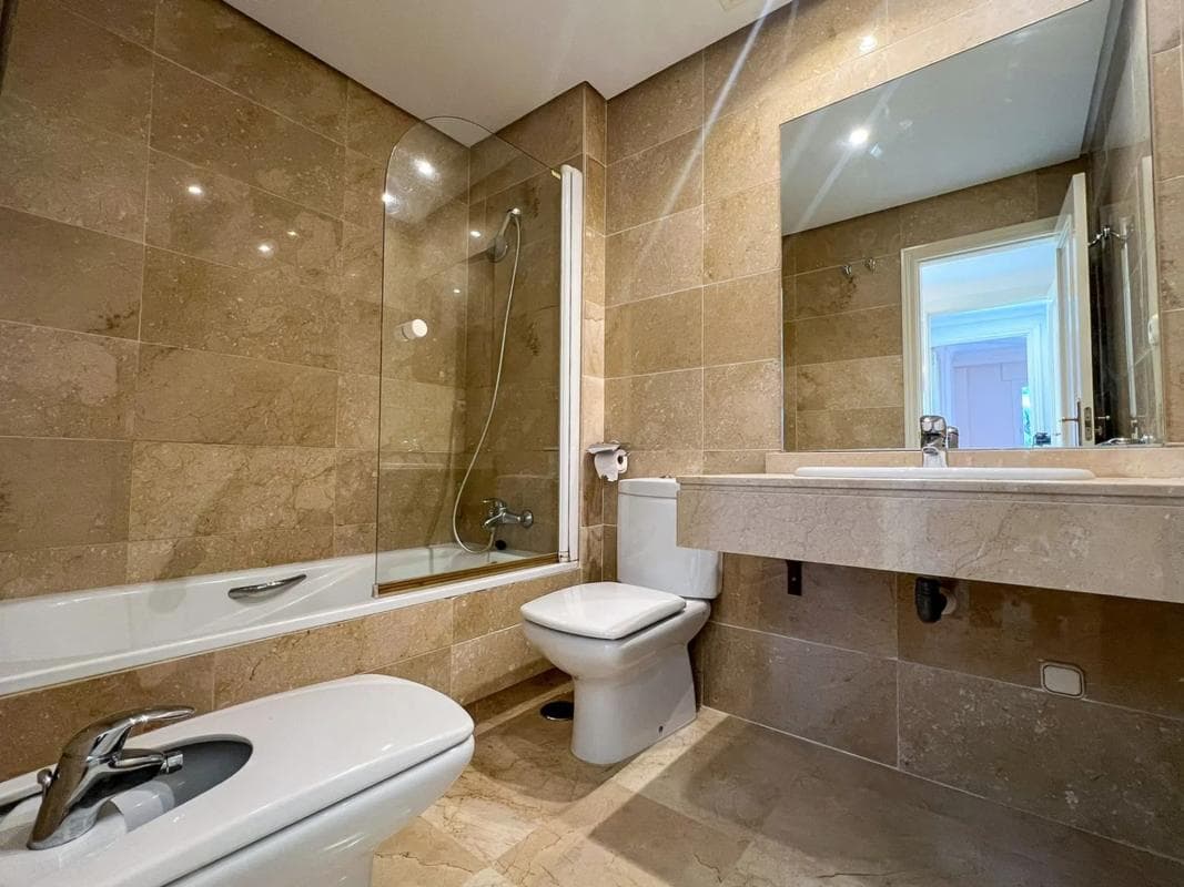 Sale of apartment in Avenida Conde Rudi, Marbella
photo 2