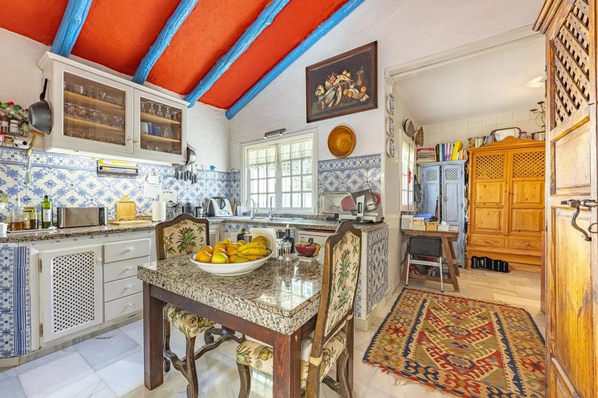Sprzedaż niezależnego domku jednorodzinnego w Barrio La Carolina-Guadalpín, Marbella photo 4