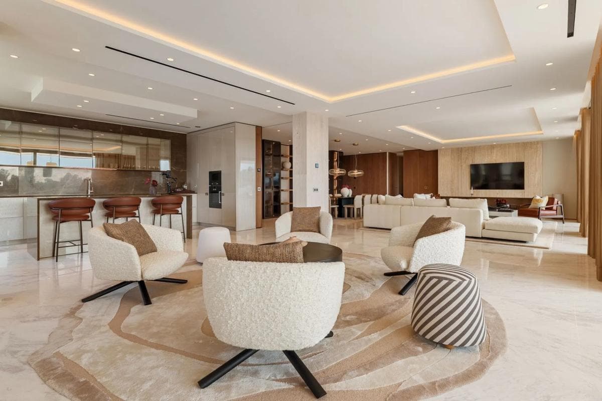 Venta de duplex en Urbanización Jardines del Río, 22 -10, Marbella photo 3