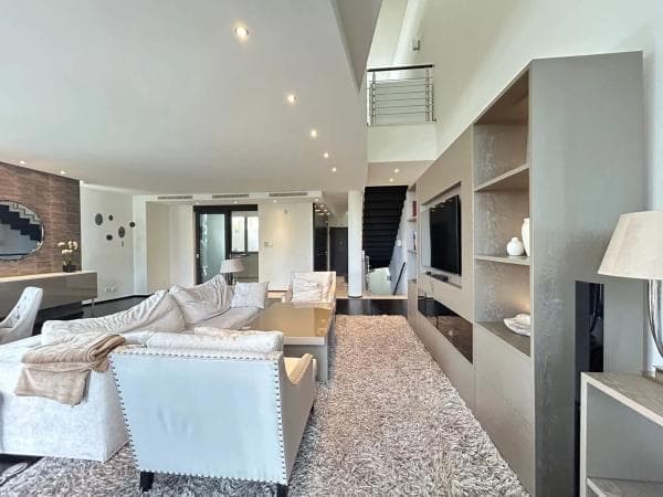 Chalet adosado en venta en Calle Verdi, 27 , Marbella photo 1