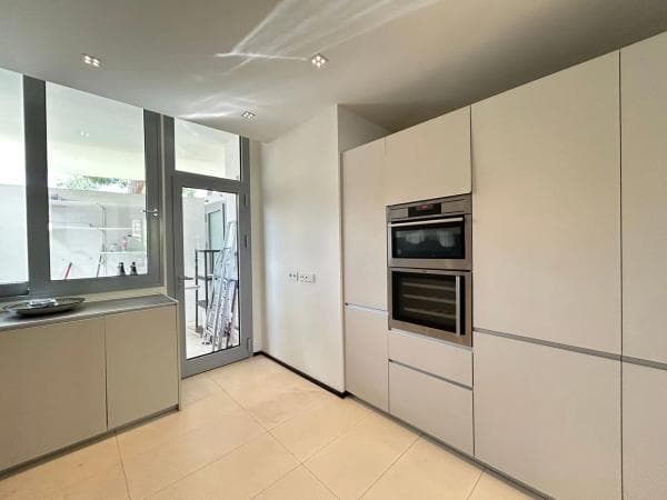 Chalet adosado en venta en Calle Verdi, 27 , Marbella thumbnail 2