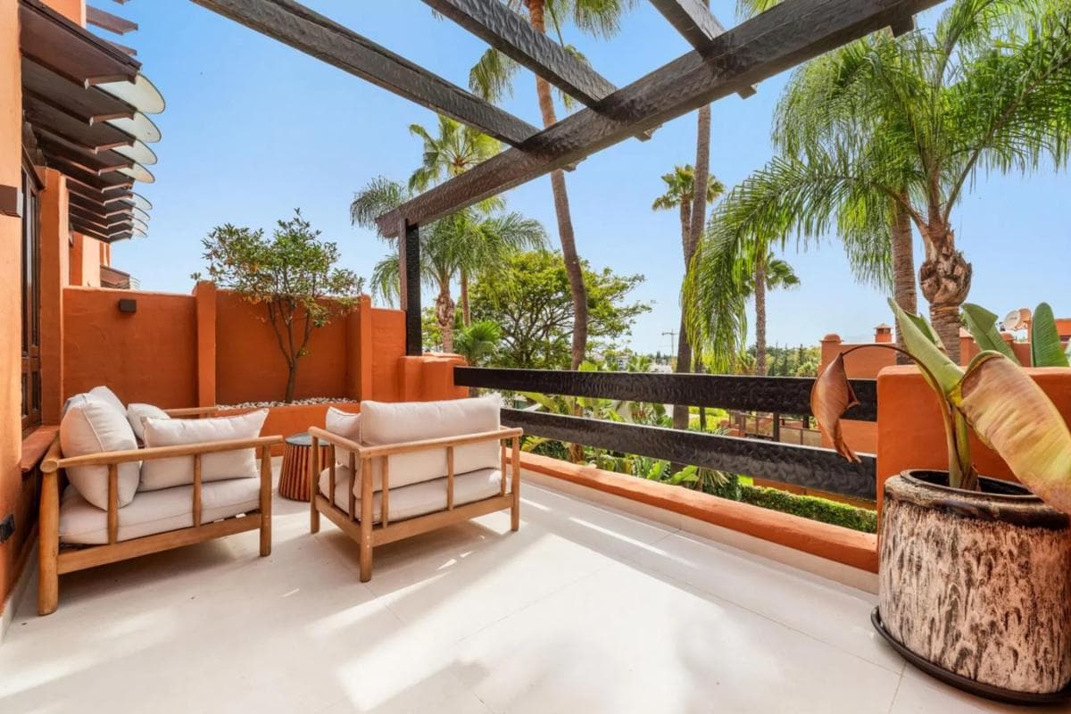 Sprzedaż szeregowego domku w Barrio Lomas de Marbella Club , Marbella photo 4
