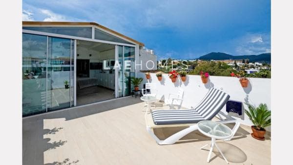 Ático en venta en Barrio Sierra Blanca, Marbella thumbnail 1