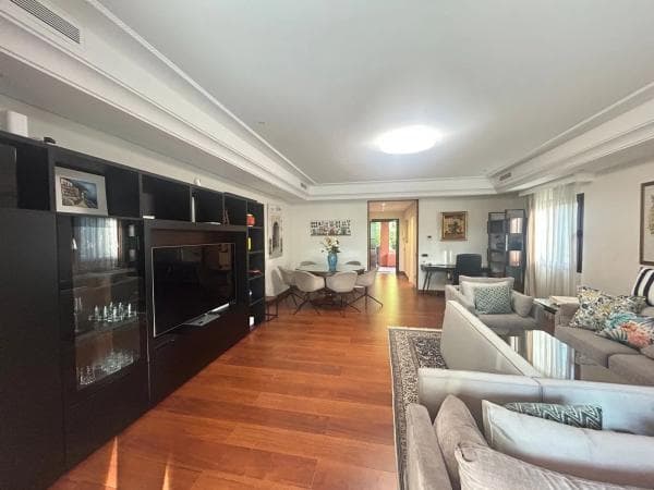 Chalet adosado en venta en Pintor Francisco Iturrino, 5 , Marbella thumbnail 1