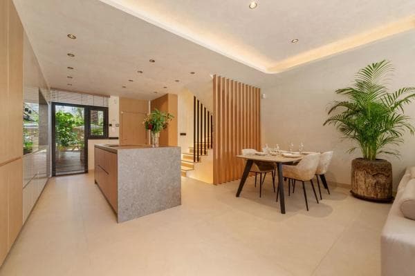 Chalet adosado en venta en Poligono URPNG9 , Marbella photo 1