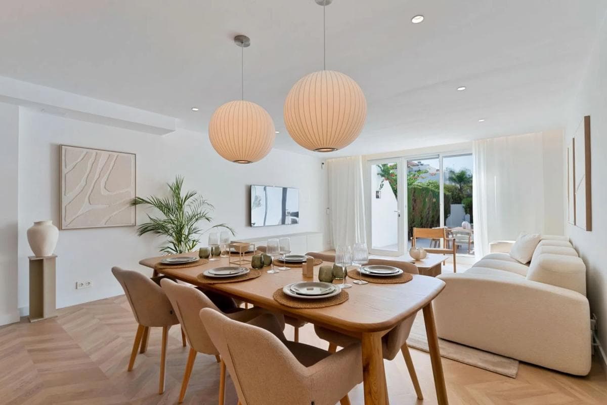 Venta de chalet adosado en Barrio Nagüeles , Marbella photo 3