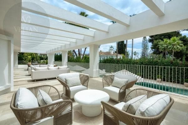 Independent chalet for sale in Golden Mile, Marbella
thumbnail 1