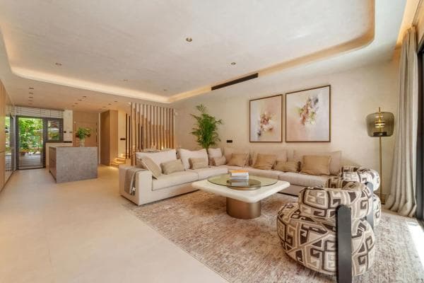 Chalet adosado en venta en Barrio Lomas de Marbella Club , Marbella photo 1
