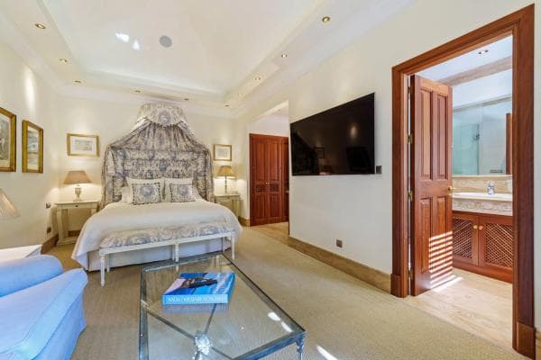 Independent chalet for sale in Urbanizacion Lomas Marbella Club, Marbella
thumbnail 2