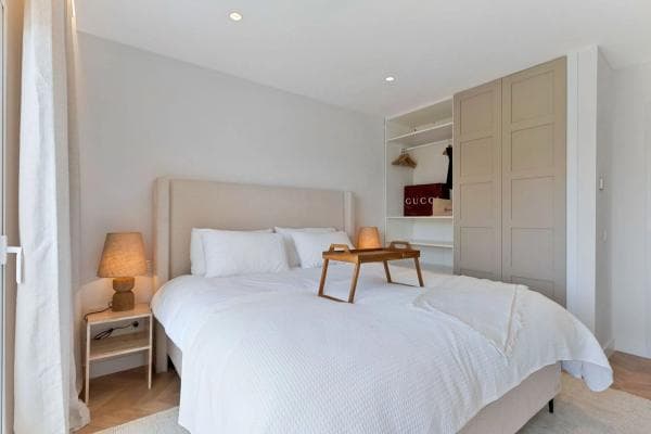 Chalet adosado en venta en Barrio Nagüeles , Marbella thumbnail 2