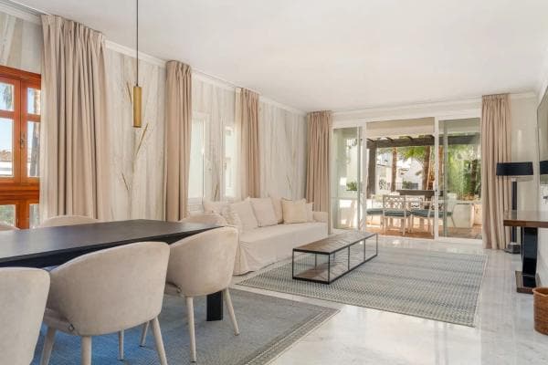 Duplex en venta en Conjunto Jardín Andaluz, Marbella photo 1
