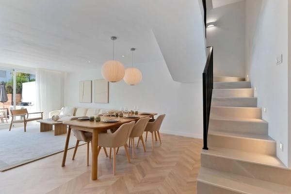 Chalet adosado en venta en Calle de Marcasitas , Marbella thumbnail 1