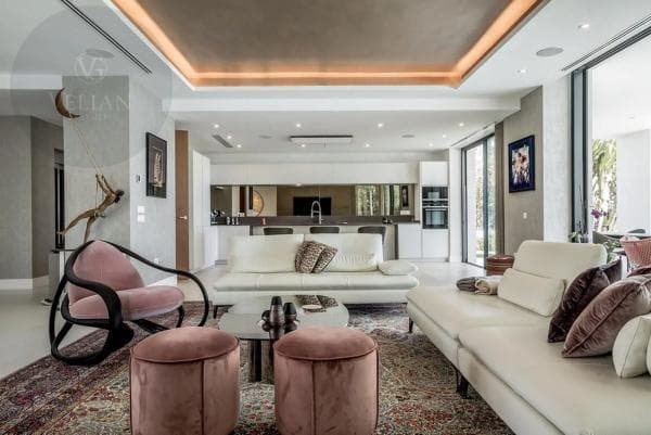 Independent chalet for sale in Golden Mile, Marbella
thumbnail 2