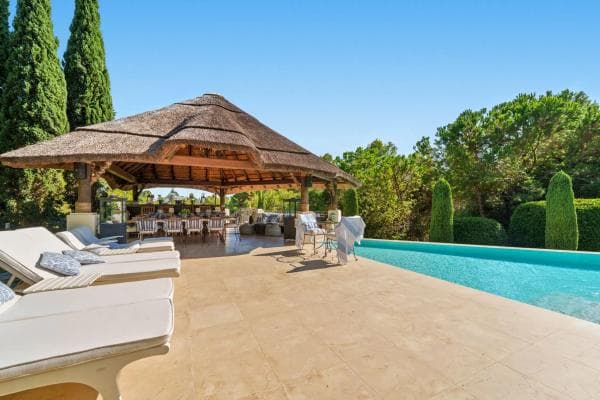 Independent chalet for sale in SIERRA NEVADA-LO MA CLUB, 16, Marbella
thumbnail 2