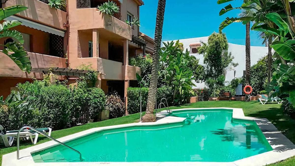 Sprzedaż mieszkania w Lugar Urbanizacion Lomas de Marbella Club, Marbella
photo 2