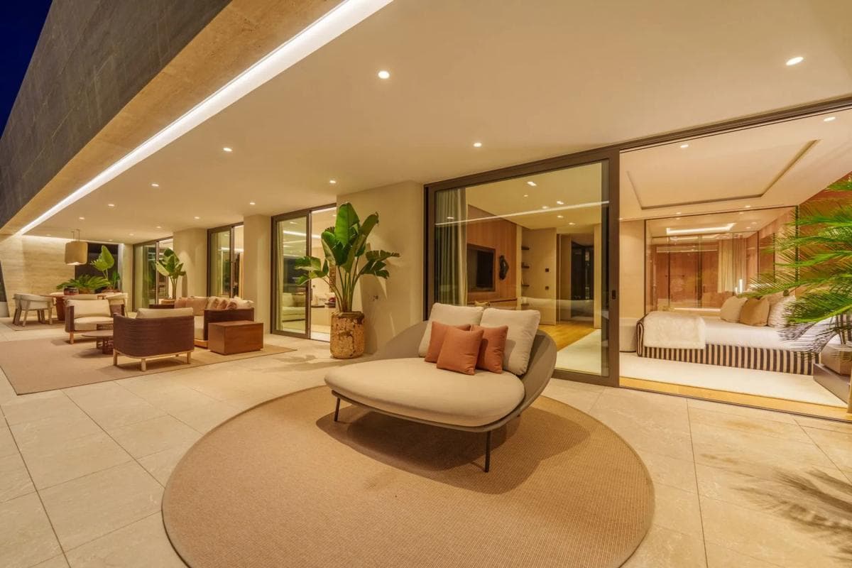 Продажа отдельного шале в Barrio Las Lomas de Río Verde, Марбелла photo 2
