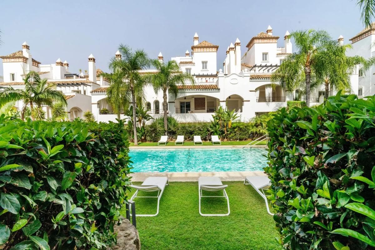 Sprzedaż mieszkania w Calle Lago de los Cisnes, 1, Marbella
photo 4