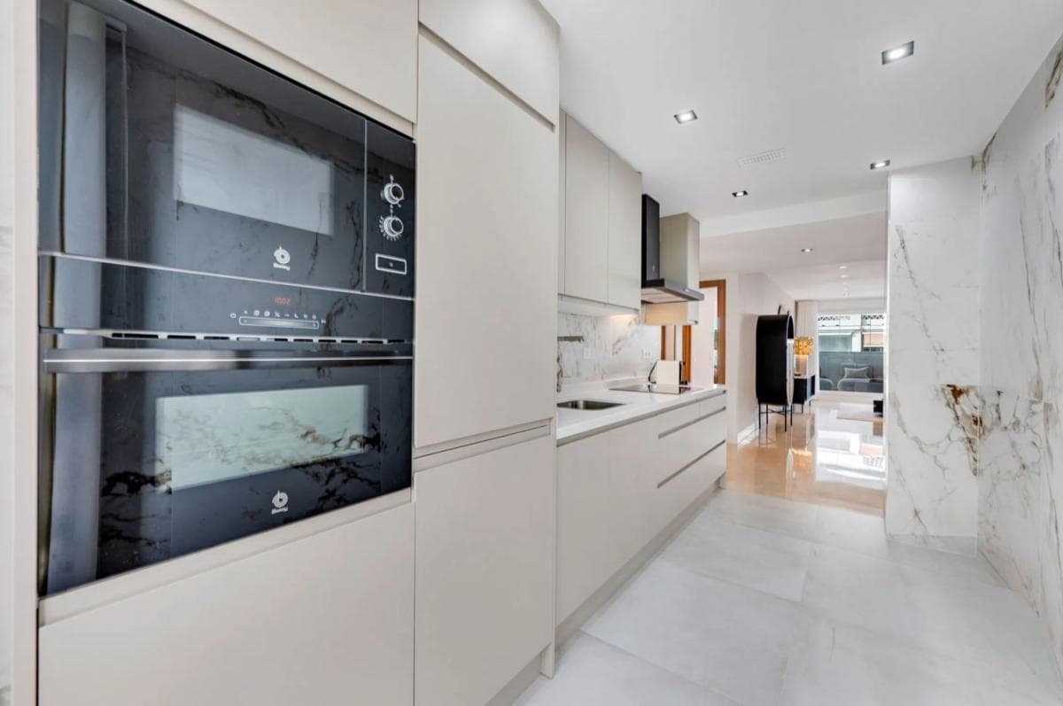 Sale of apartment in Barrio La Carolina-Guadalpín, Marbella
photo 5