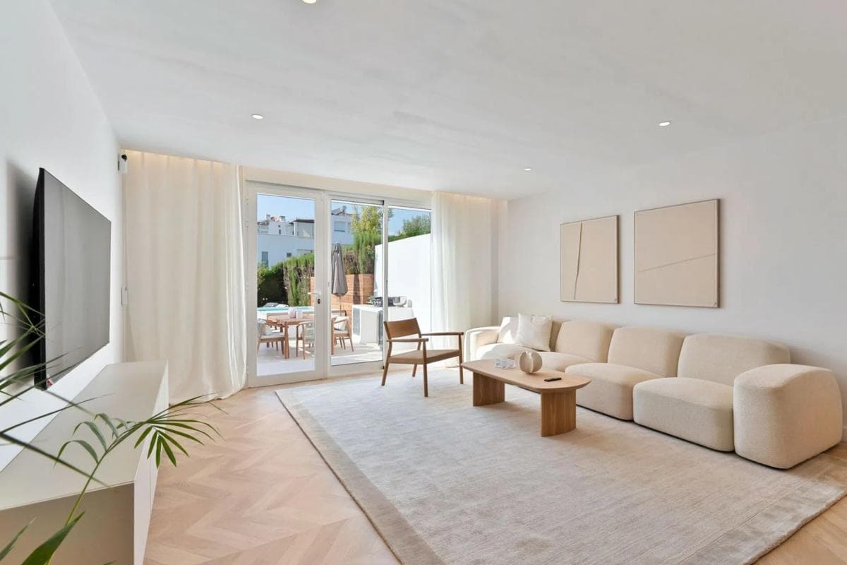 Venta de chalet adosado en Barrio Nagüeles , Marbella photo 3