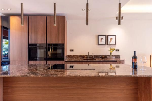 Chalet adosado en venta en Pintor Francisco Iturrino , Marbella photo 1