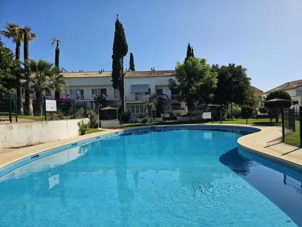 Chalet adosado en venta en Calle de Marcasitas , Marbella photo 1