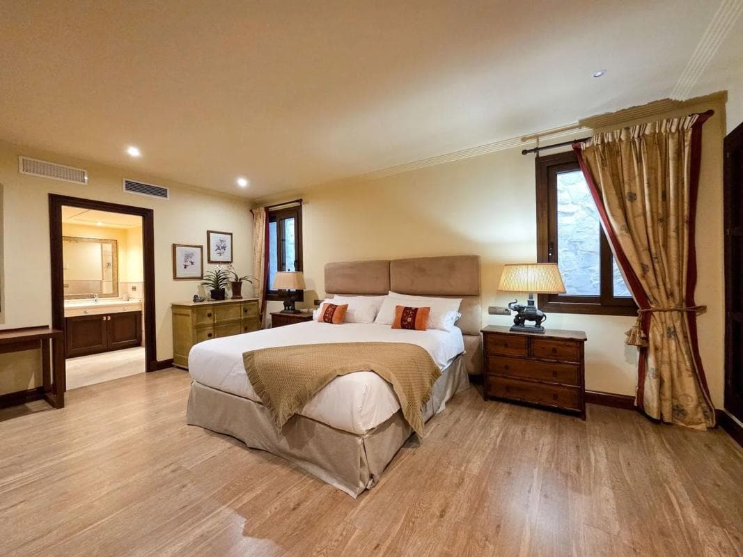 Продажа отдельного шале в Barrio Sierra Blanca, Марбелла photo 4