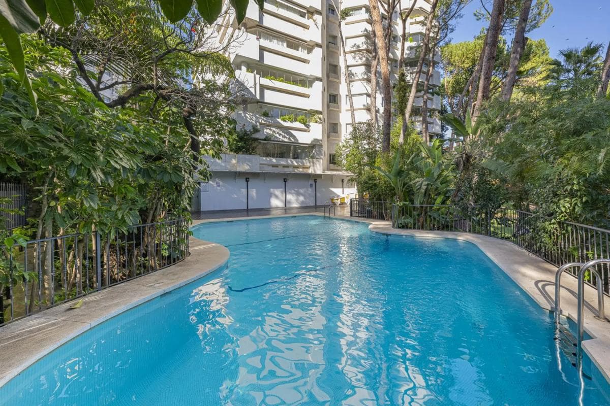 Sprzedaż mieszkania w Calle José Meliá, 5, Marbella
photo 3