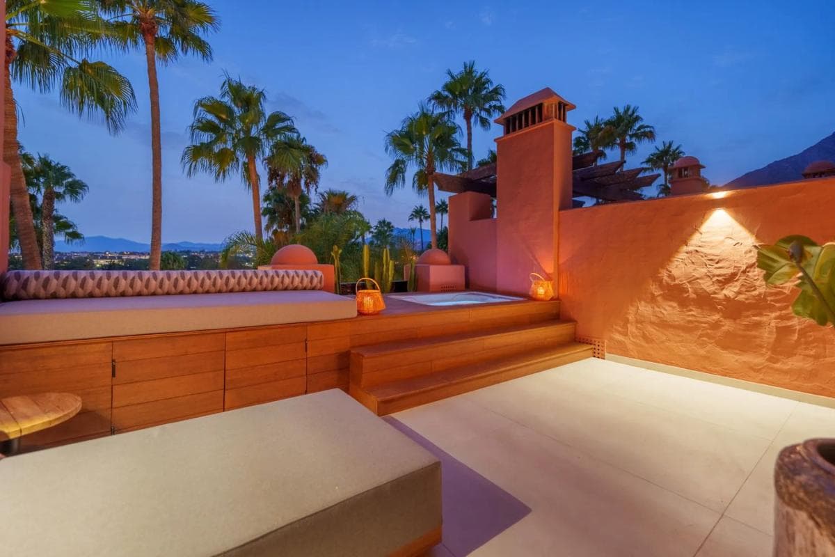 Venta de chalet adosado en Barrio Lomas de Marbella Club , Marbella photo 3